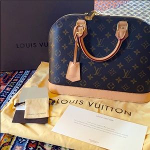 Louis Vuitton Alma PM